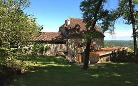 Travers De Pechmeja